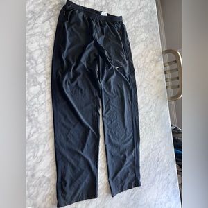 Men Running Nike Pants. Black Size L
